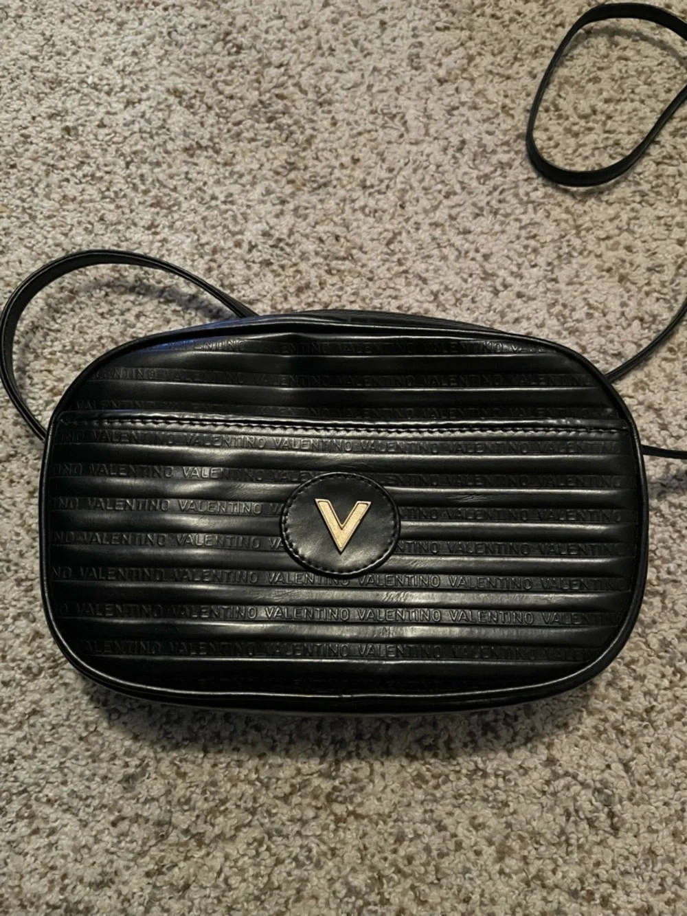 Vintage Mario Valentino Black Leather Crossbody Bag STUFFED WITH PLUNDER JEWELRY - Picture 2 of 5
